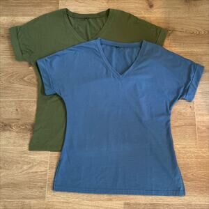 ⭐️ TWO ⭐️ V-neck Cuffed Short Sleeve T-Shirts SMALL Blue and Green Side Slit